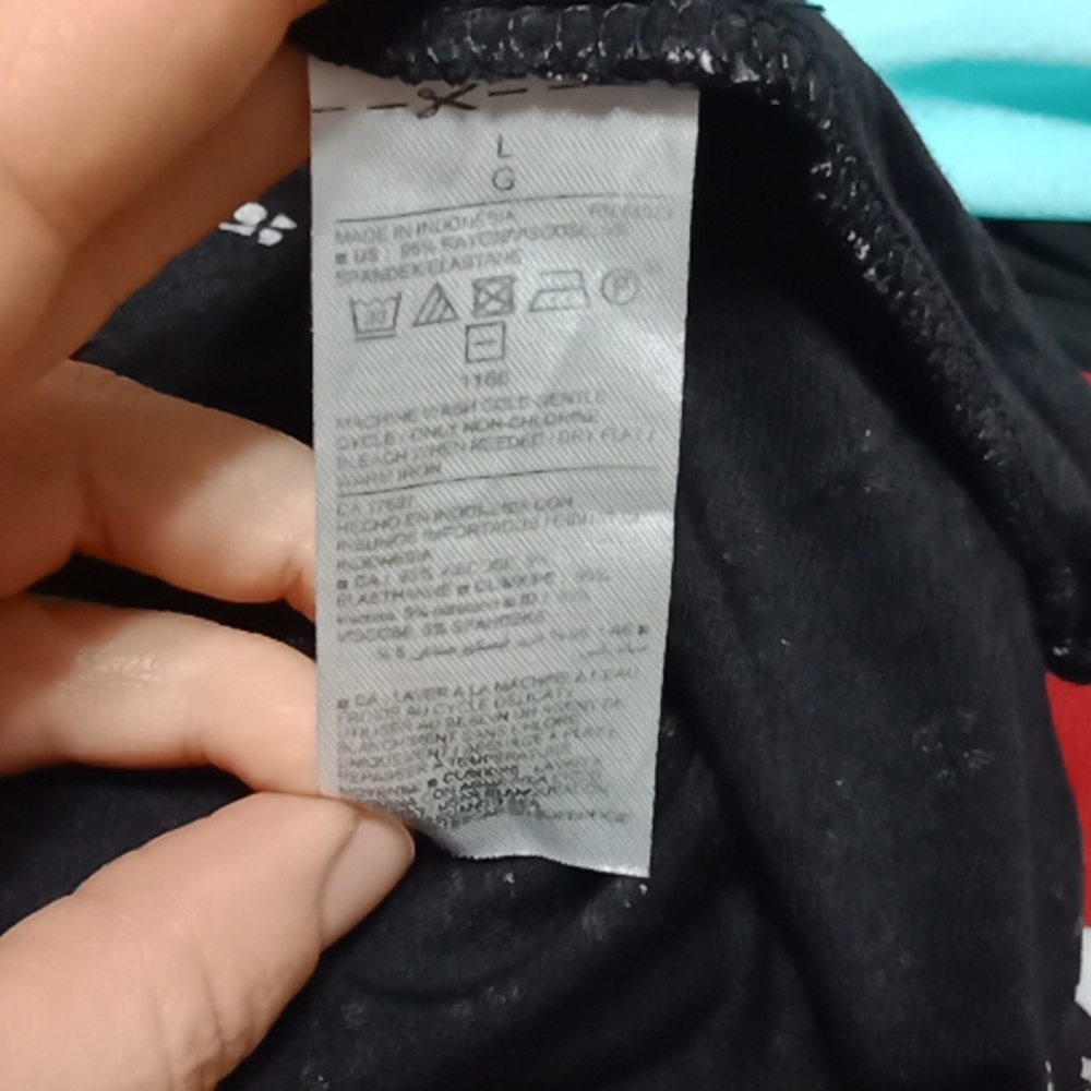 #218 Old Navy Black and White Women's V-Neck dress. Size: Large - Picture 8 of 8
